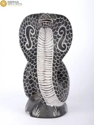 Black Hooded Cobra Sculpture | Stone Statue from Mahabalipuram